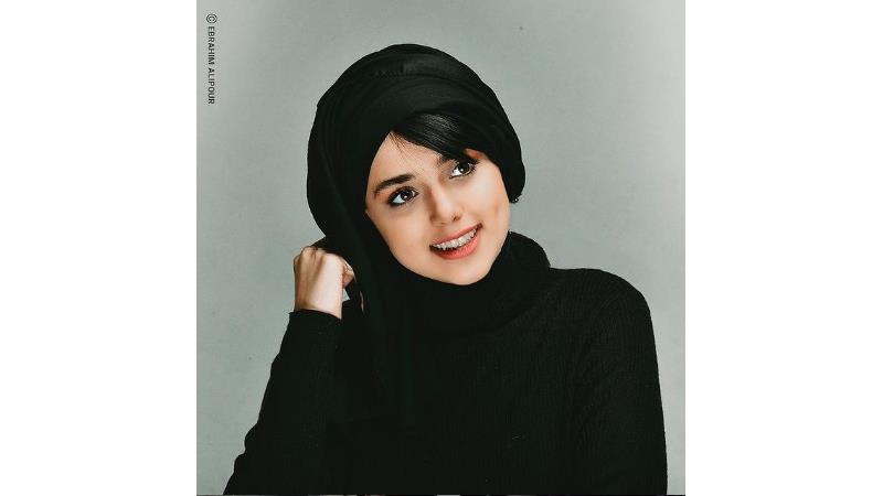 سارا مقربی بازیگر نقش سارا در سریال زندگی زیباست، کیست