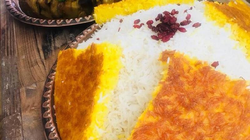 طرز تهیه 3 ته دیگ مجلسی خوشمزه، زعفرانی، سیب زمینی و نان