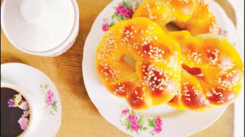 نان کنجدی خانگی؛ طرز تهیه کامل