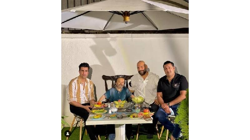 اسدالله یکتا در خانه لاکچری اختیاریه