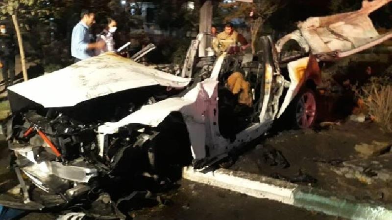 مرگ 2 نفر در آتش خودروی بی ام و