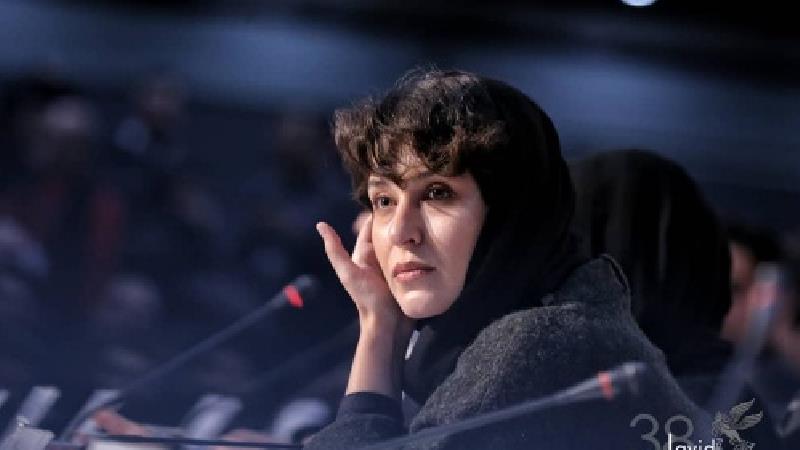 بیوگرافی مینو شریفی بازیگر نقش آتیه در سریال خسوف