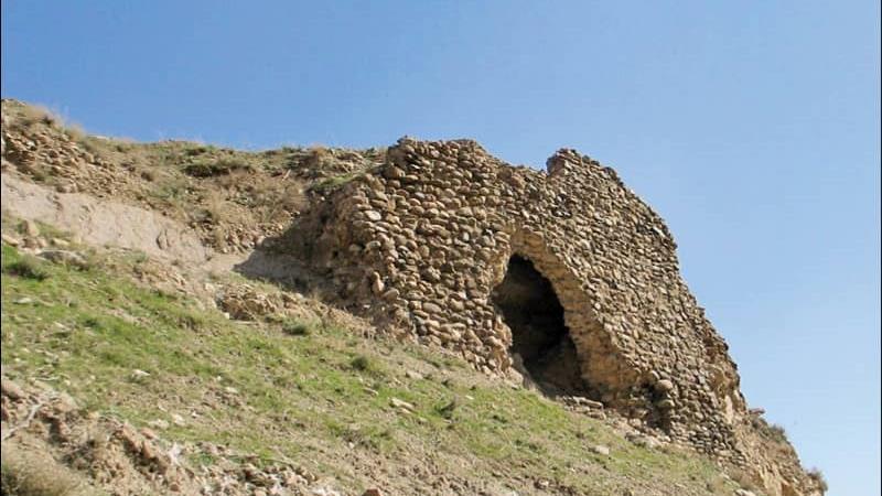 قلعه تاریخی گلخندان بومهن؛ آدرس و تاریخچه