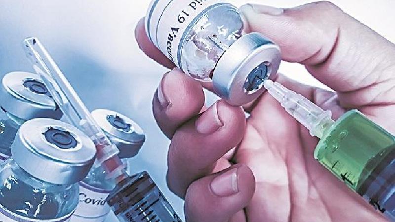 چه کسانی باید دز اضافه واکسن کرونا بزنند