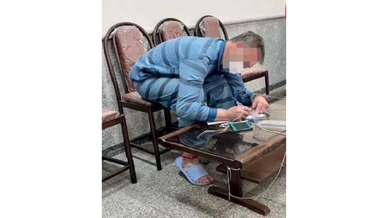 یک هفته عزاداری قاتل در کنار خانواده مقتول