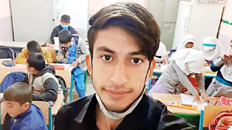 مرگ تلخ معلم فداکار در میان شعله ‌های آتش