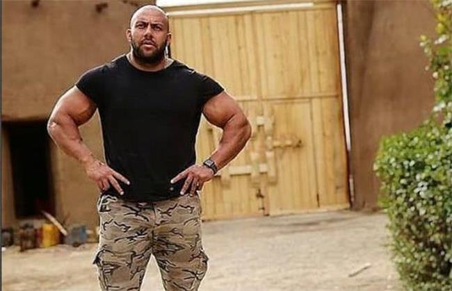 بیوگرافی آیدین ختایی مجری مسابقه تهمتن