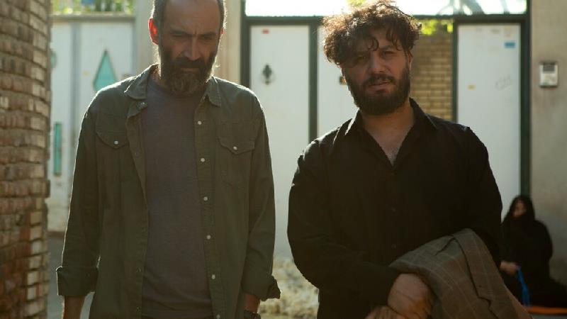 نقدی بر فیلم آتابای؛ بازی های خوب و داستان آرام