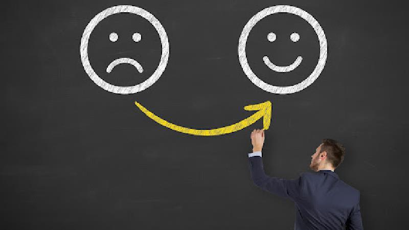 چگونه منفی بافی را کنار بگذاریم