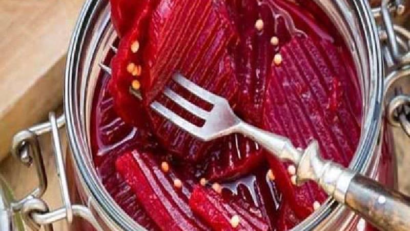 طرز تهیه ترشی لبو با 2 روش؛ ساده و مجلسی