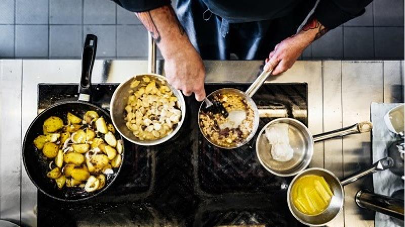 ترفندهایی برای سفید شدن برنج دم کشیده