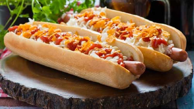 طرز تهیه هات داگ خانگی با مرغ