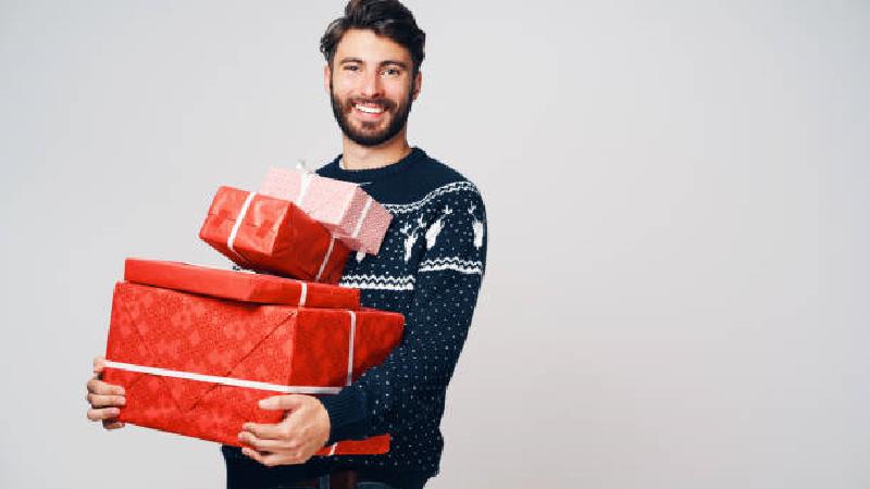 هدیه تولد یا روز پدر چی بخریم؛ پیشنهادهایی برای سلیقه های مختلف