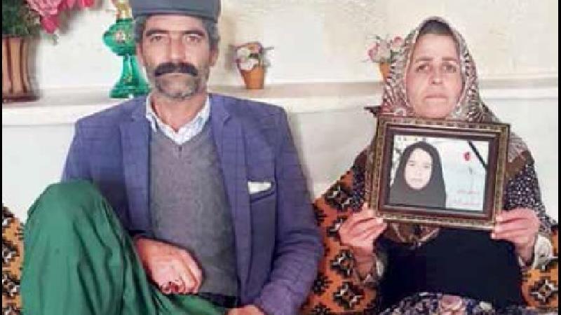 بخشش قاتل دختر 12 ساله پای چوبه دار