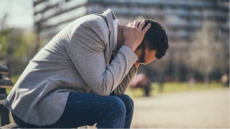 علائم حمله پانیک و راه درمان آن چیست