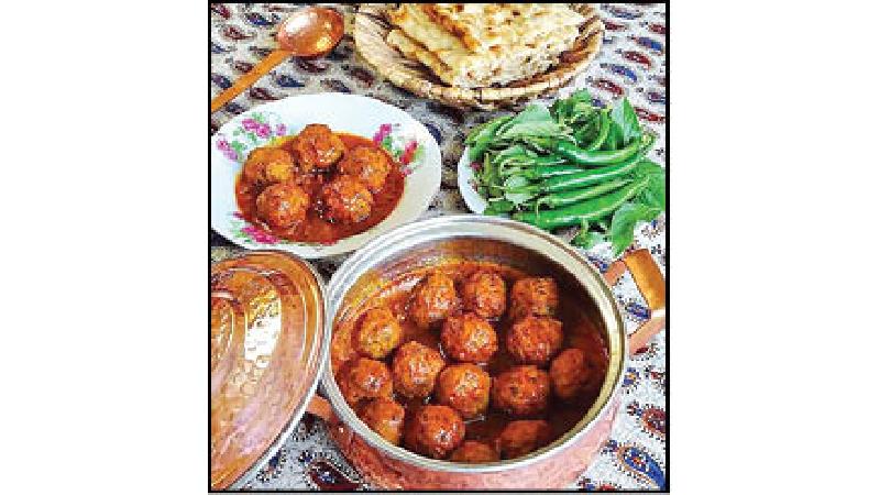 دستور پخت کامل قیمه ‌ریزه اصفهانی با گوشت قلقلی