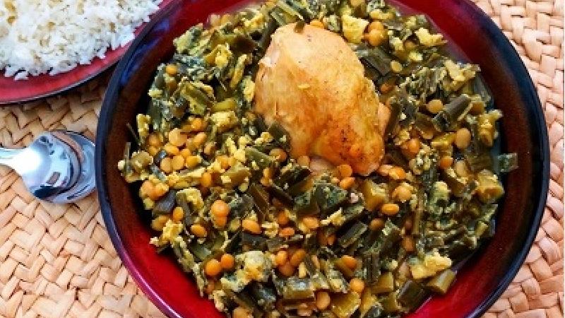 طرز تهیه خورشت سیر قلیه، غذای شمالی با مرغ