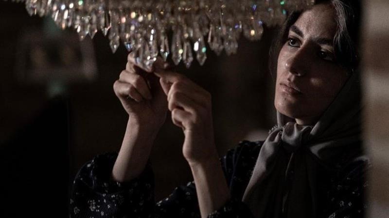 خلاصه داستان و نقد فیلم بی مادر با بازی پژمان جمشیدی