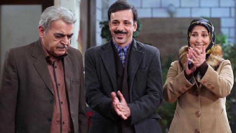 سریال نقطه سر خط چند قسمت است، ساعت پخش و تکرار از شبکه نسیم