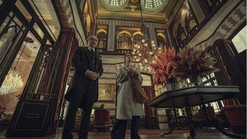 معرفی سریال نیمه شب در پرا پالاس، تعداد قسمت ها، خلاصه داستان و بازیگران