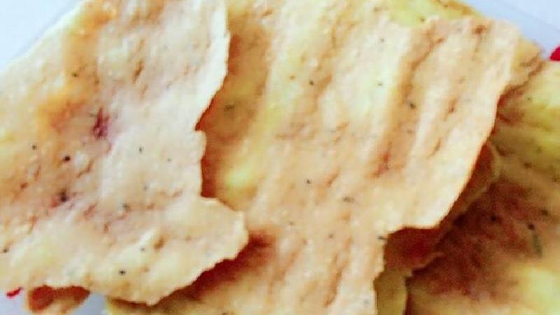 نان خشک را چه کار کنیم؛ از پودر سوخاری تا دویماج