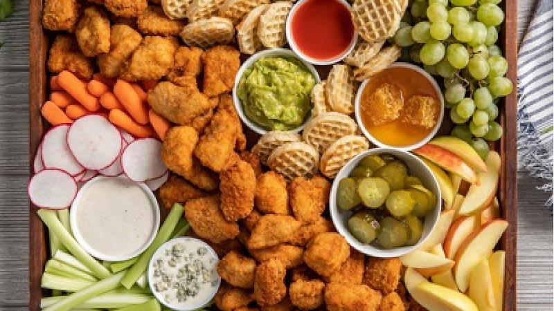 طرز تهیه انواع فینگرفود با مرغ