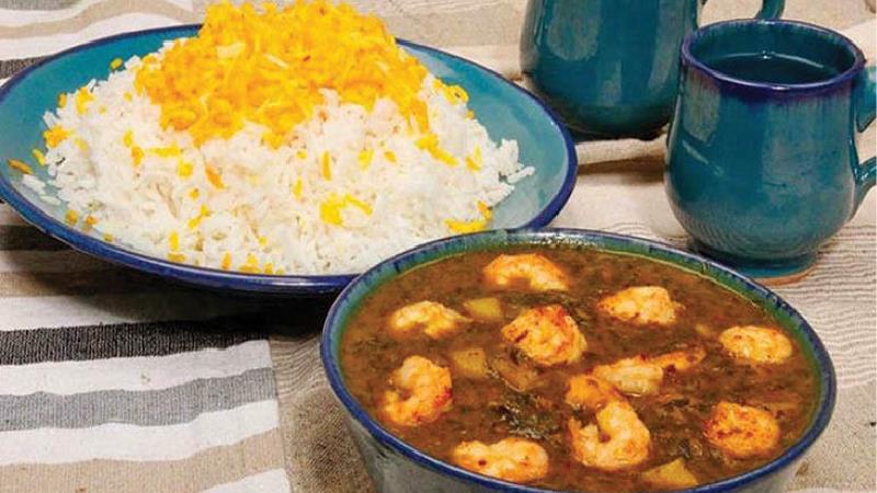 طرز تهیه و راز خوشمزگی قلیه میگو مجلسی