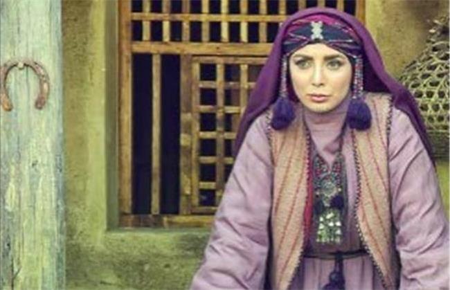 بیوگرافی رویا میرعلمی بازیگر نقش جهاندخت در سریال مستوران