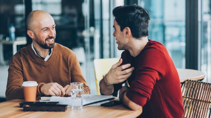 رازهای خودمان را به چه کسی بگوییم