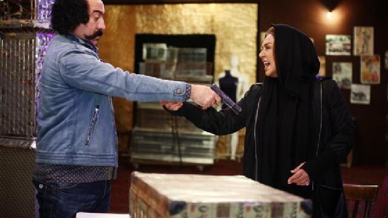 معرفی و خلاصه داستان فیلم بانک زده ها با بازی علی انصاریان