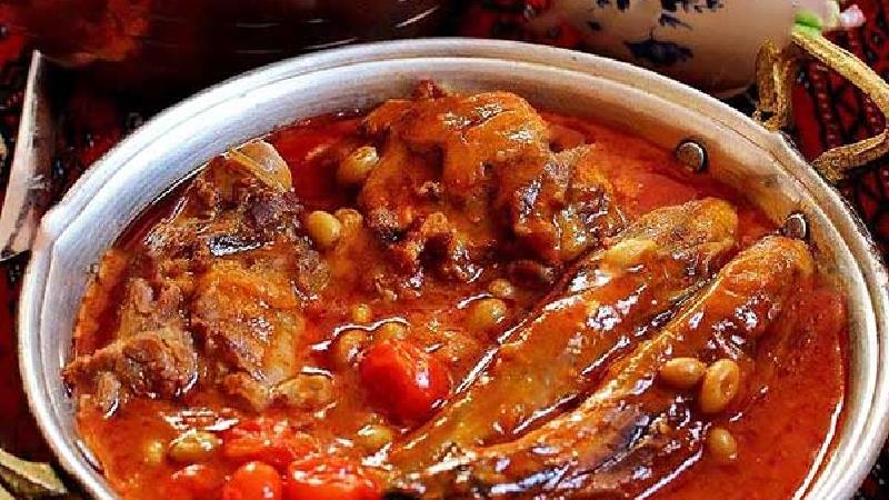 طرز تهیه خورشت بادمجان با گوشت و غوره