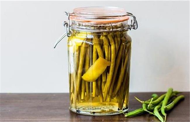 طرز تهیه ترشی لوبیا سبز خرد شده