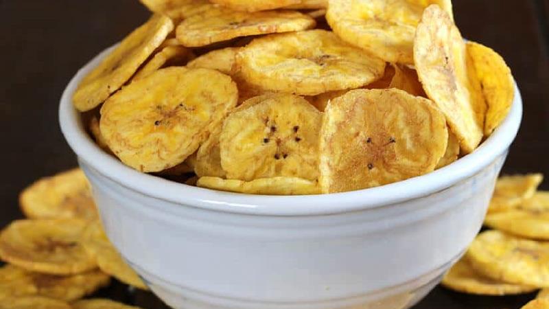 طرز تهیه چیپس موز خانگی؛ تنقلات میوه ای