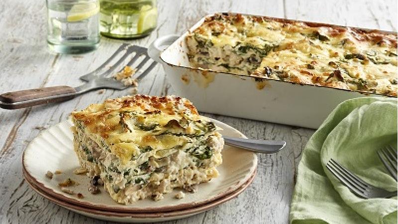 طرز تهیه لازانیای مرغ و سبزیجات؛ مرحله به مرحله