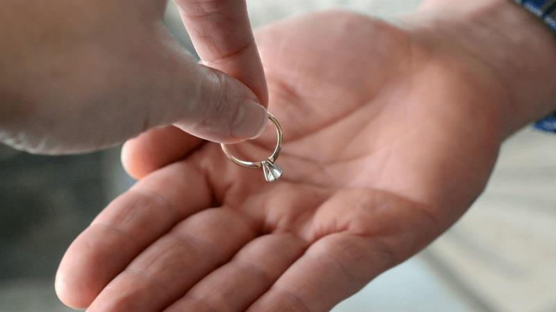 جهیزیه گران؛ دلیل طلاق زوج جوان قبل از عروسی