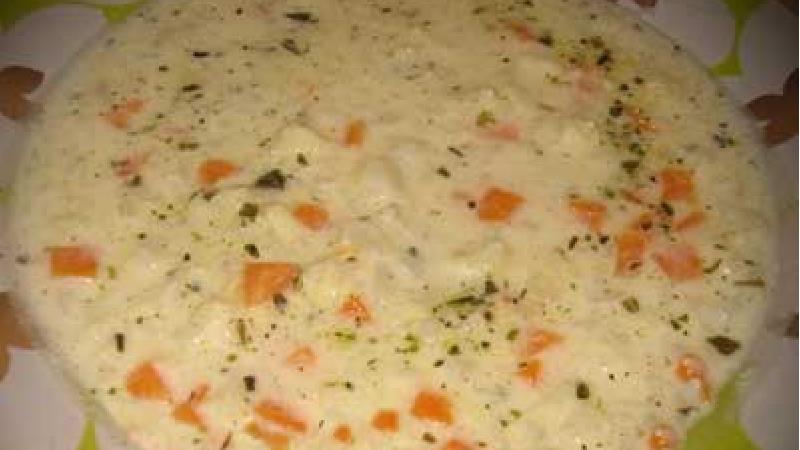 طرز سوپ گشنیز ساده؛ غذای مفید برای سرماخوردگی