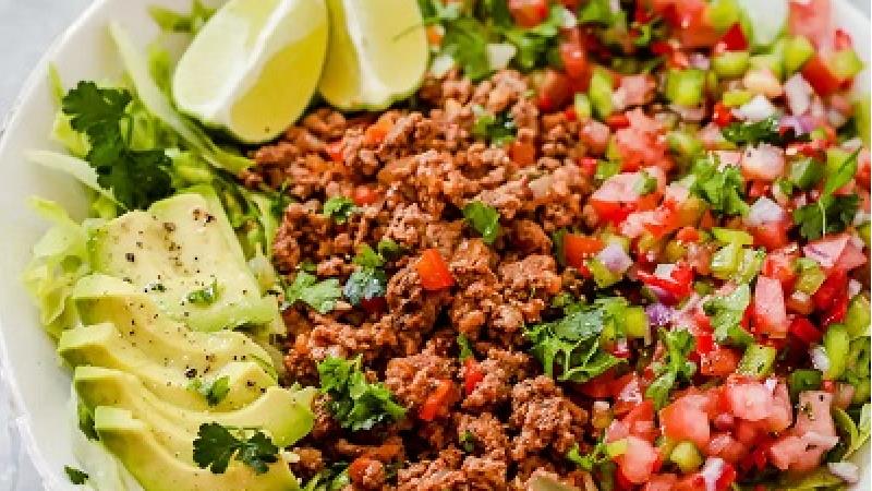 طرز تهیه خوراک گوشت چرخ کرده و سبزیجات