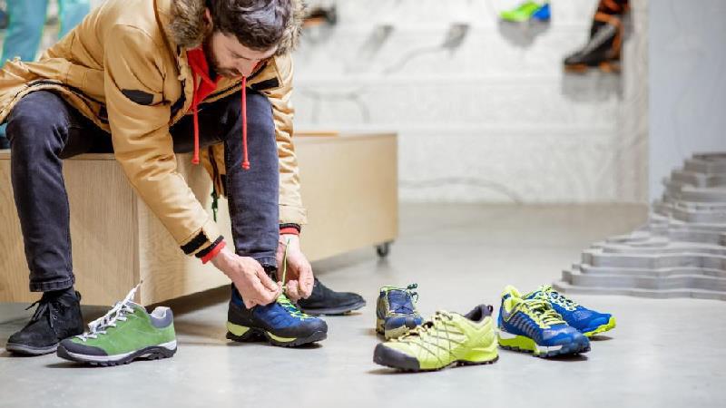 چه کفشی بخریم که هم راحت باشد و هم شیک