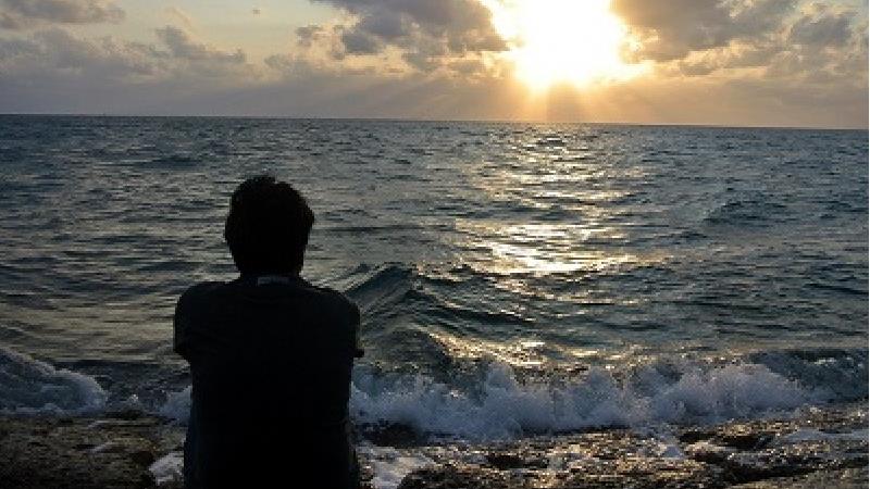 احساس تنهایی می کنم، چه کار کنم