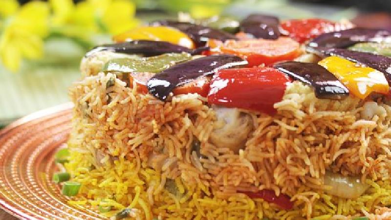 طرز تهیه مقبوله؛ غذای عربی با بادمجان