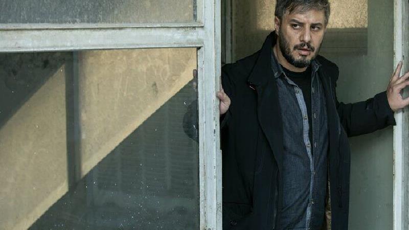 معرفی کامل و نقد فیلم کت چرمی با بازی جواد عزتی