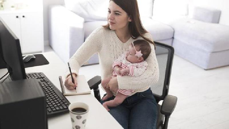 تأثیر مادران شاغل بر تربیت فرزندان