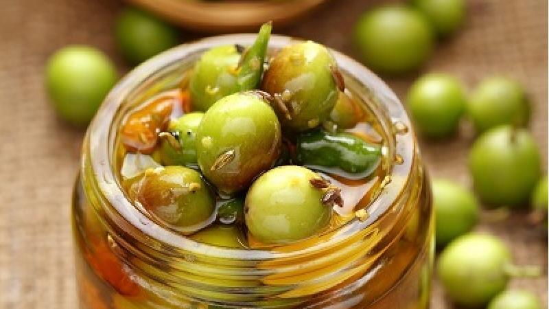 طرز تهیه ترشی گوجه سبز چگونه است