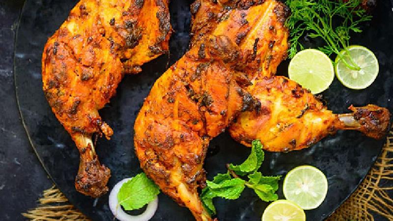 طرز تهیه مرغ زعفرانی آبدار مجلسی