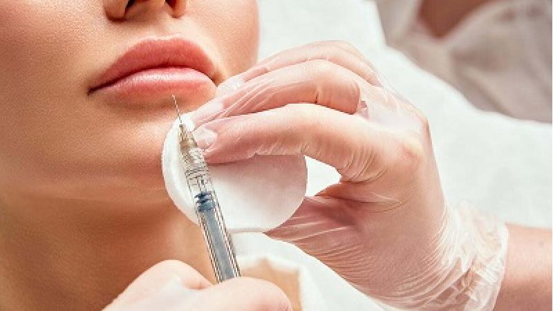 بعد از تزریق ژل به لب چه کارهایی باید انجام بدهیم