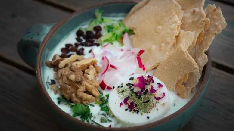 ترفندهایی برای خوشمزه تر شدن آب دوغ خیار