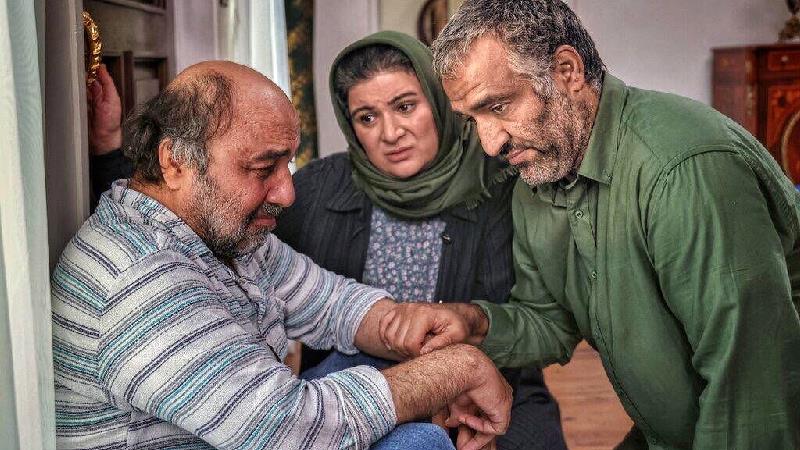 خلاصه داستان و بازیگران فیلم ویلای ساحلی