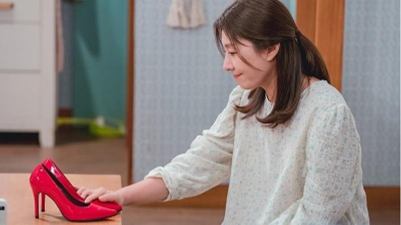 سریال کفش قرمز چند قسمت است، خلاصه داستان و بازیگران