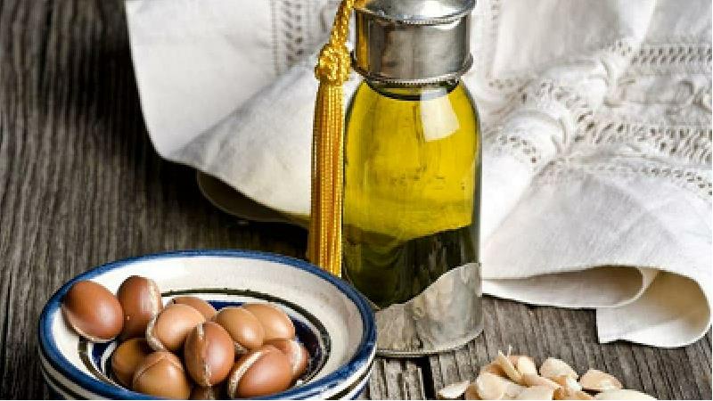نحوه استفاده روغن آرگان برای مو