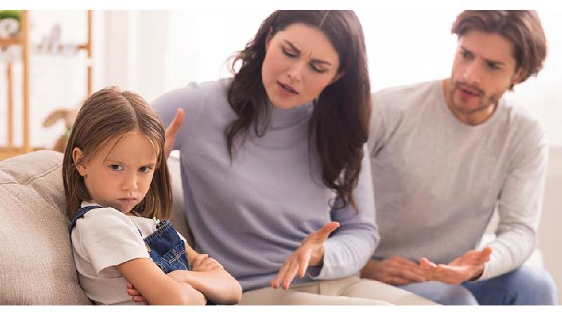 بچه من لجبازی می کند، چکار کنم